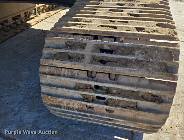 image for item ER5151 2006 John Deere 450D LC excavator