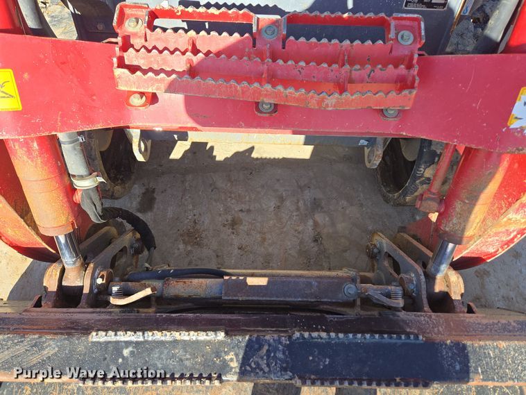 image for item ER5152 2018 Takeuchi TL12V-2 tracked skid steer loader