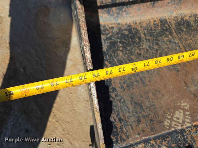 image for item ER5152 2018 Takeuchi TL12V-2 tracked skid steer loader