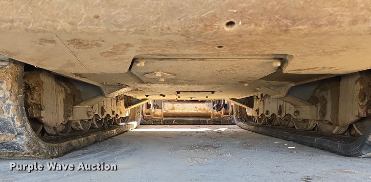 image for item ER5152 2018 Takeuchi TL12V-2 tracked skid steer loader