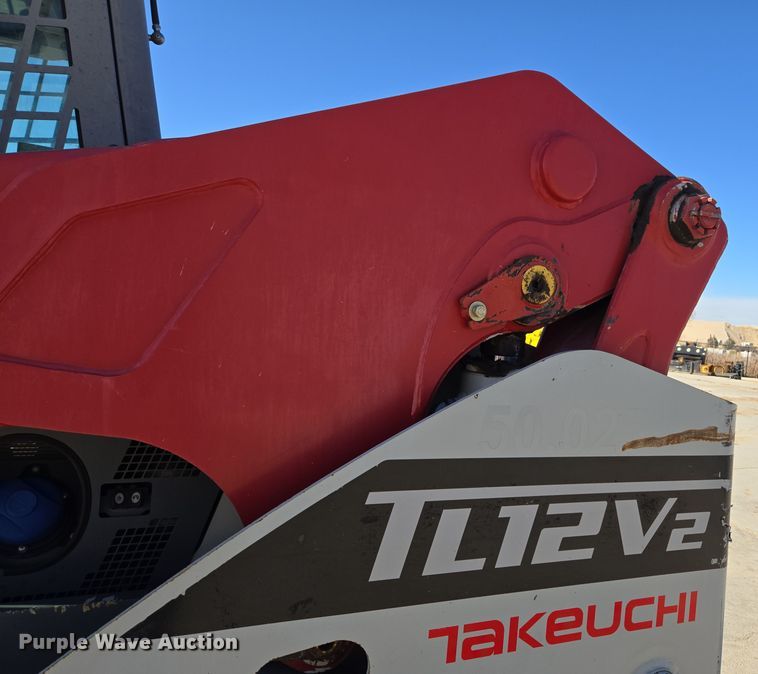 image for item ER5152 2018 Takeuchi TL12V-2 tracked skid steer loader