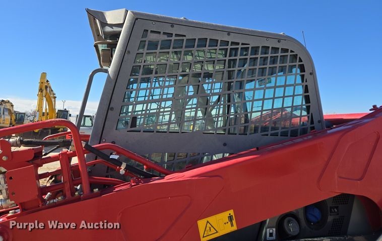 image for item ER5152 2018 Takeuchi TL12V-2 tracked skid steer loader