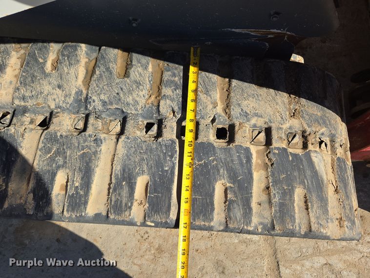 image for item ER5152 2018 Takeuchi TL12V-2 tracked skid steer loader