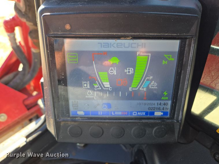 image for item ER5152 2018 Takeuchi TL12V-2 tracked skid steer loader