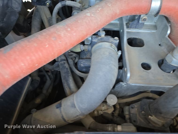 image for item ER5152 2018 Takeuchi TL12V-2 tracked skid steer loader