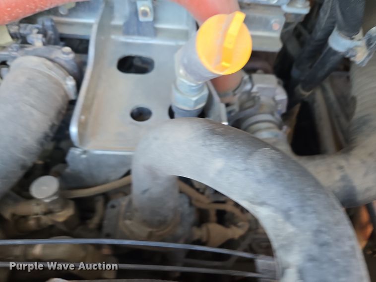 image for item ER5152 2018 Takeuchi TL12V-2 tracked skid steer loader