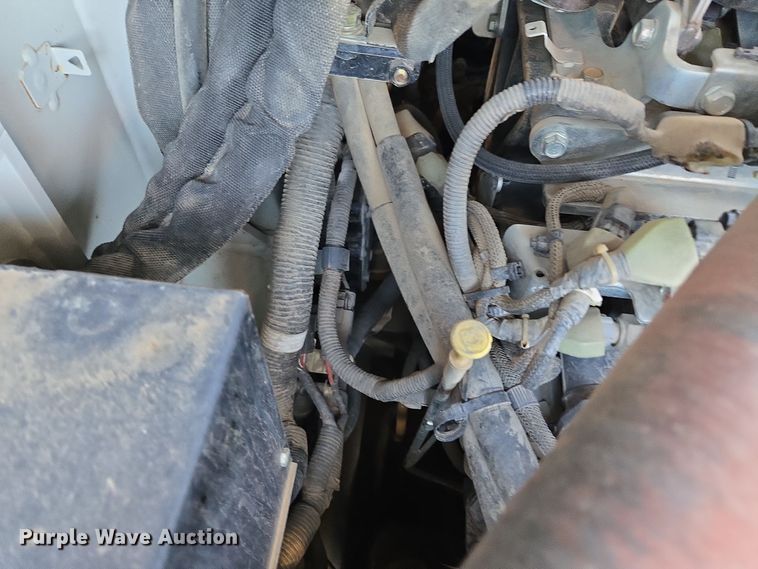 image for item ER5152 2018 Takeuchi TL12V-2 tracked skid steer loader