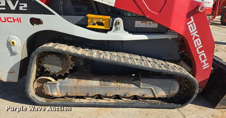 image for item ER5152 2018 Takeuchi TL12V-2 tracked skid steer loader