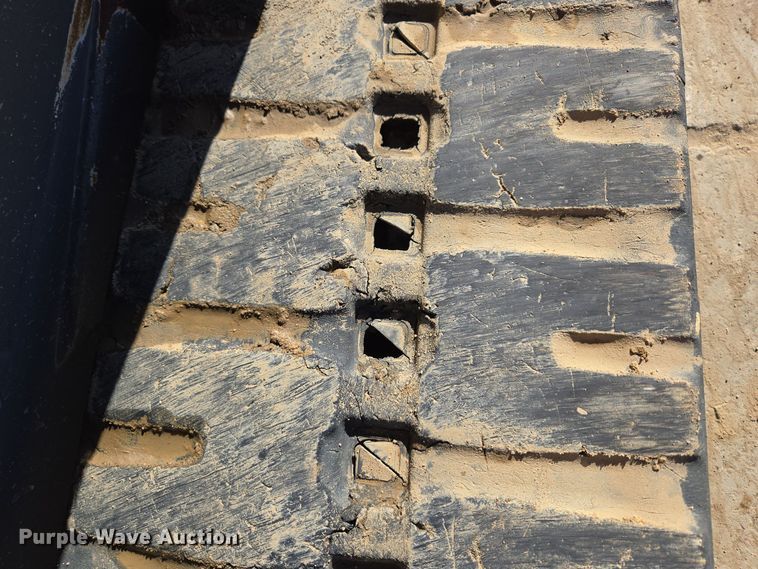 image for item ER5152 2018 Takeuchi TL12V-2 tracked skid steer loader