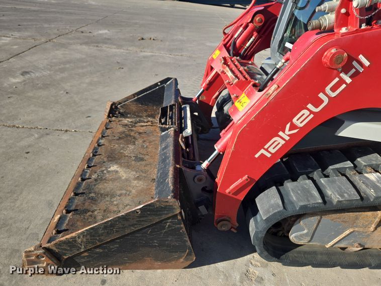 image for item ER5153 2022 Takeuchi TL8R-2 tracked skid steer loader