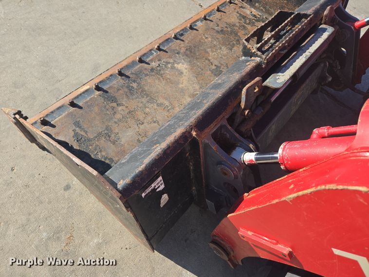 image for item ER5153 2022 Takeuchi TL8R-2 tracked skid steer loader