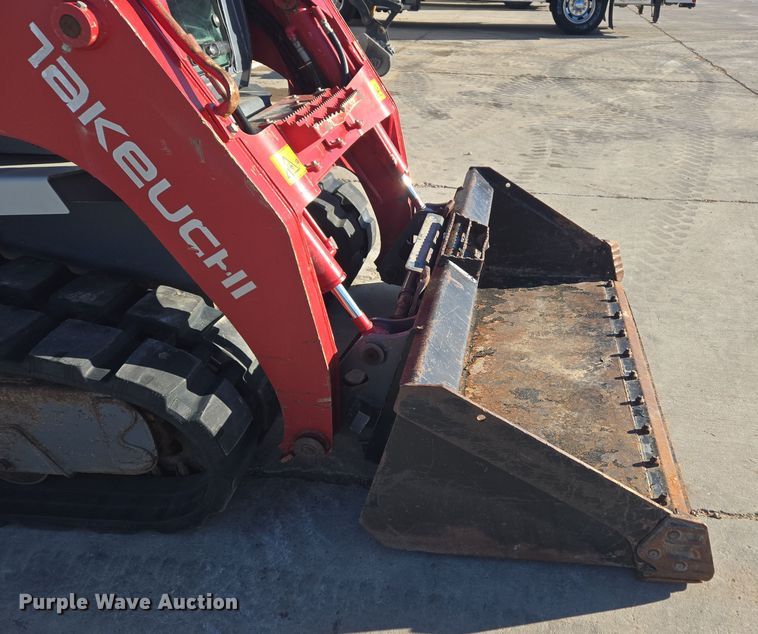 image for item ER5153 2022 Takeuchi TL8R-2 tracked skid steer loader