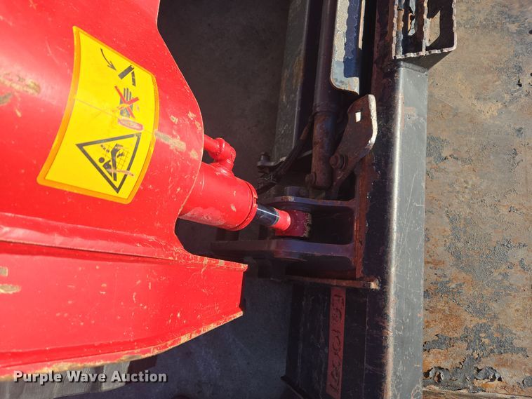 image for item ER5153 2022 Takeuchi TL8R-2 tracked skid steer loader