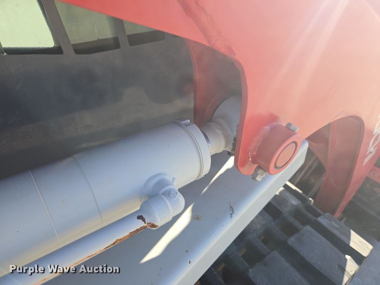 image for item ER5153 2022 Takeuchi TL8R-2 tracked skid steer loader