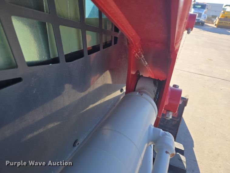 image for item ER5153 2022 Takeuchi TL8R-2 tracked skid steer loader