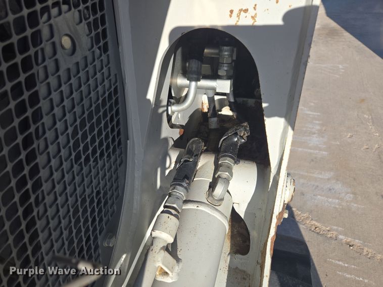 image for item ER5153 2022 Takeuchi TL8R-2 tracked skid steer loader