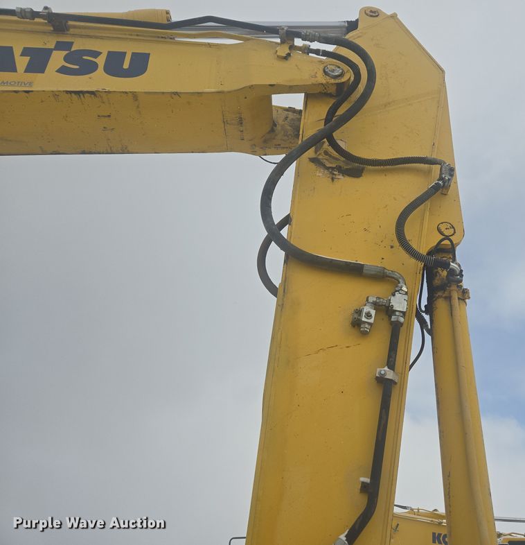 image for item ER5156 2013 Komatsu PC490LC-10 excavator
