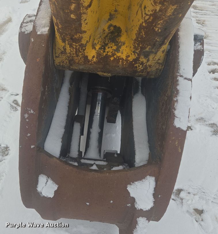 image for item ER5156 2013 Komatsu PC490LC-10 excavator