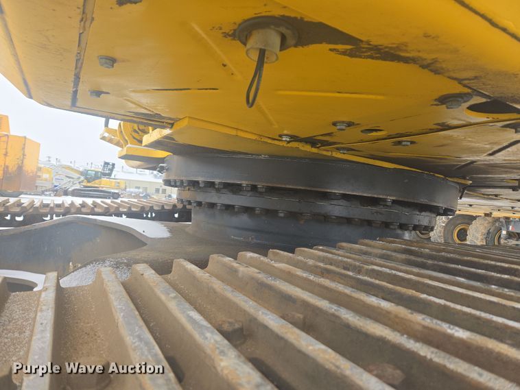 image for item ER5156 2013 Komatsu PC490LC-10 excavator