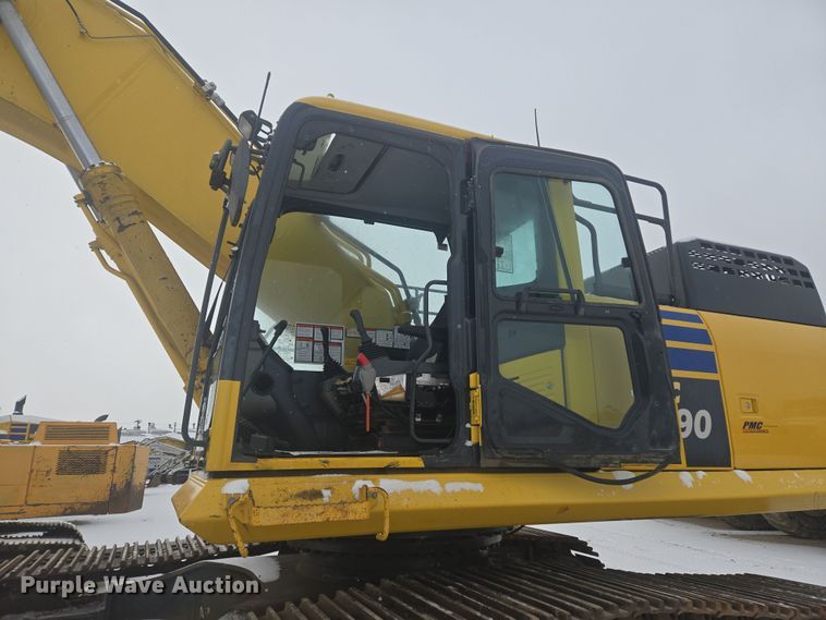 image for item ER5156 2013 Komatsu PC490LC-10 excavator
