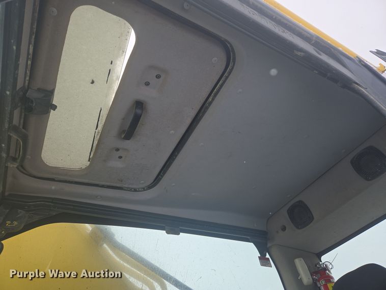 image for item ER5156 2013 Komatsu PC490LC-10 excavator