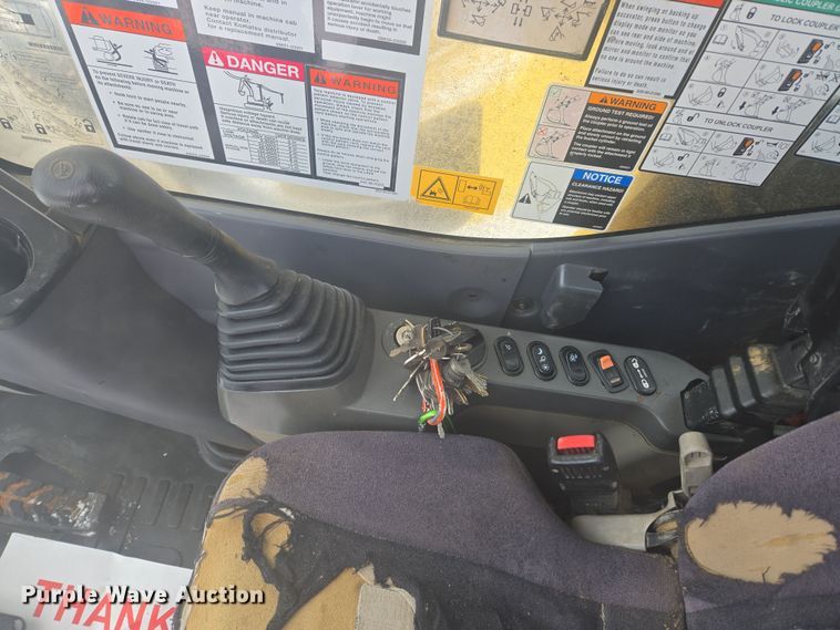 image for item ER5156 2013 Komatsu PC490LC-10 excavator