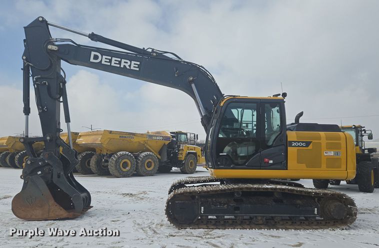 image for item ER5157 2022 John Deere 200G excavator