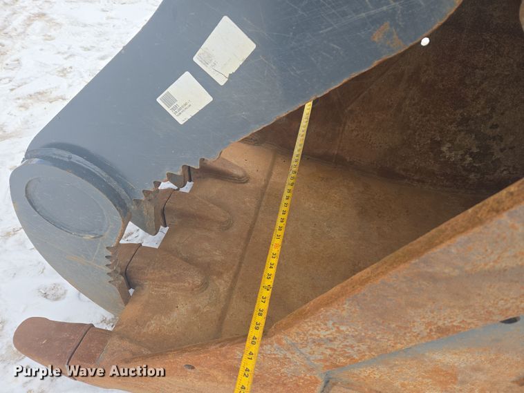 image for item ER5157 2022 John Deere 200G excavator