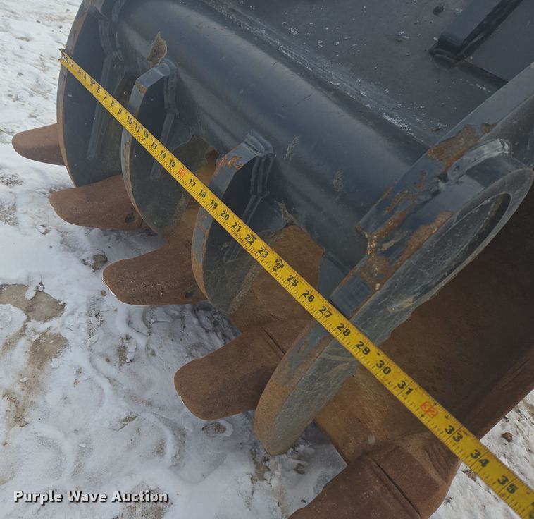 image for item ER5157 2022 John Deere 200G excavator