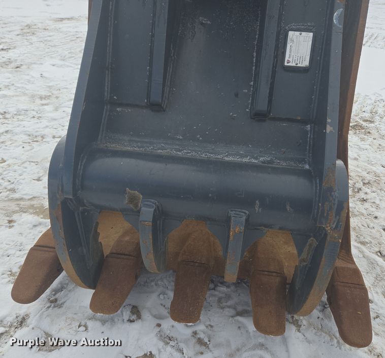 image for item ER5157 2022 John Deere 200G excavator