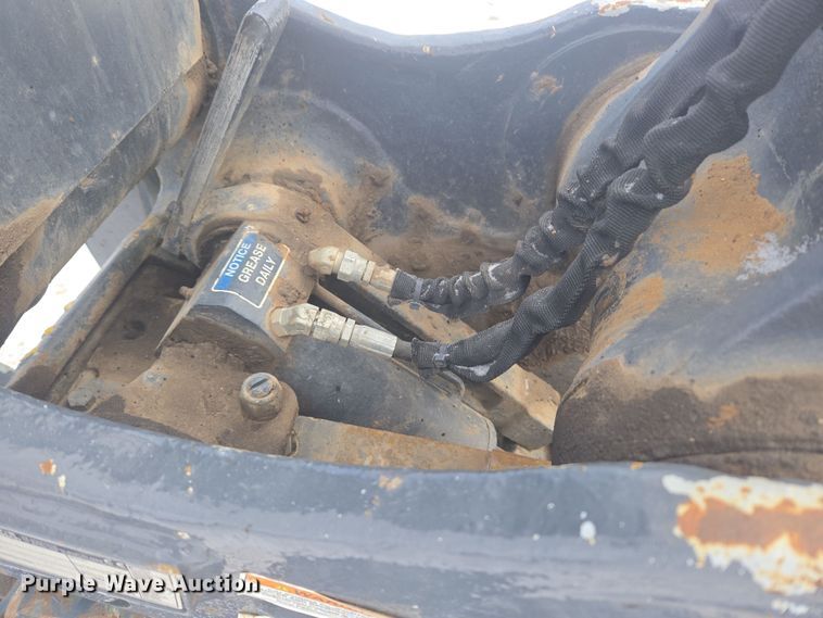 image for item ER5157 2022 John Deere 200G excavator