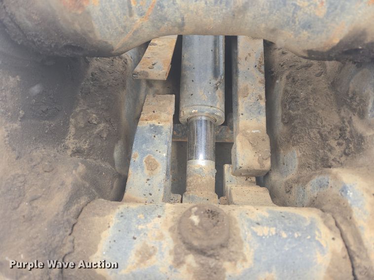 image for item ER5157 2022 John Deere 200G excavator