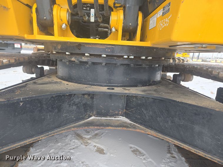 image for item ER5157 2022 John Deere 200G excavator