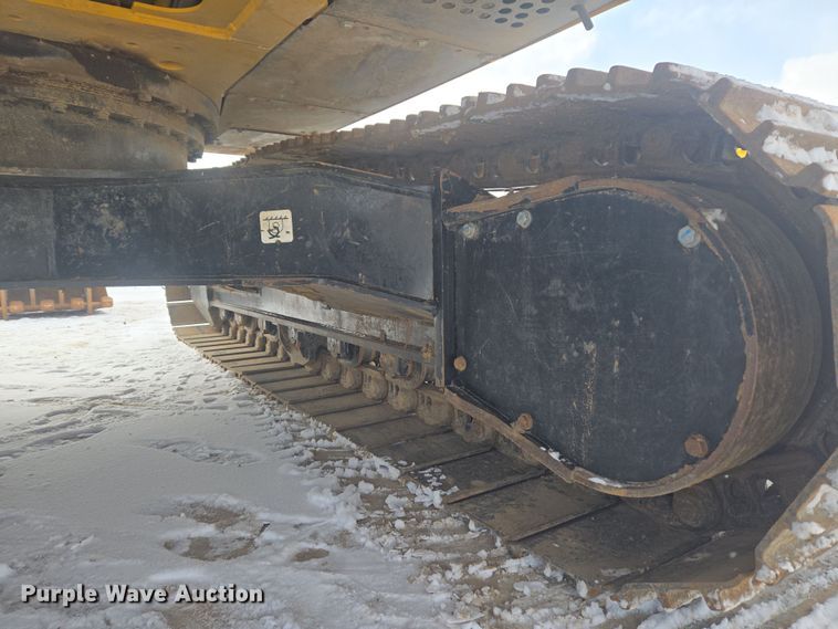 image for item ER5157 2022 John Deere 200G excavator