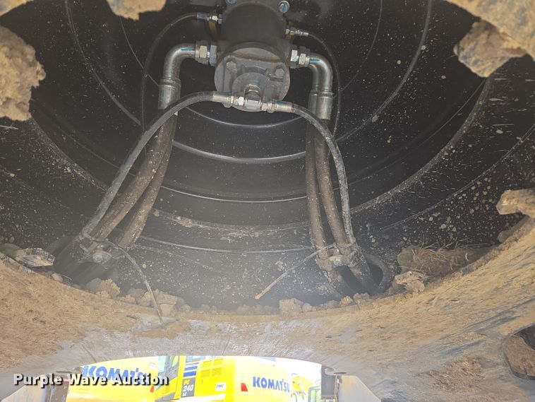 image for item ER5157 2022 John Deere 200G excavator