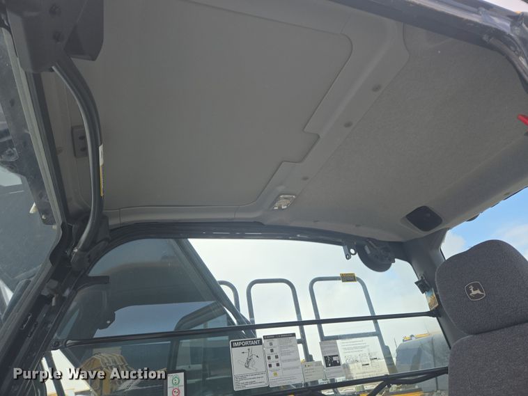 image for item ER5157 2022 John Deere 200G excavator