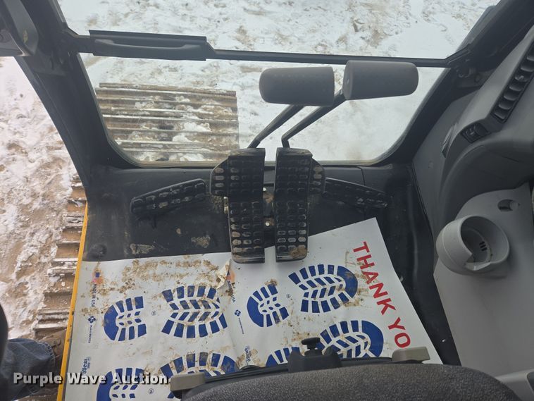 image for item ER5157 2022 John Deere 200G excavator