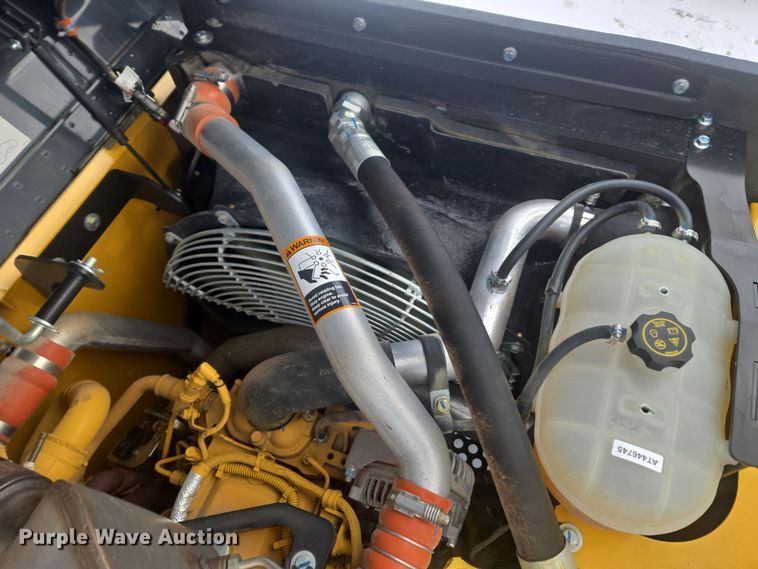 image for item ER5157 2022 John Deere 200G excavator