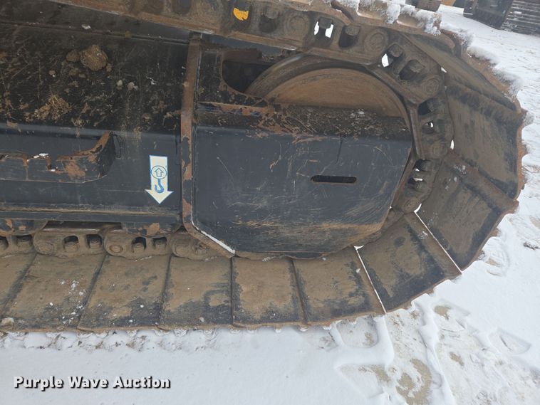 image for item ER5157 2022 John Deere 200G excavator