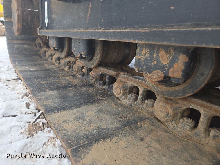 image for item ER5157 2022 John Deere 200G excavator