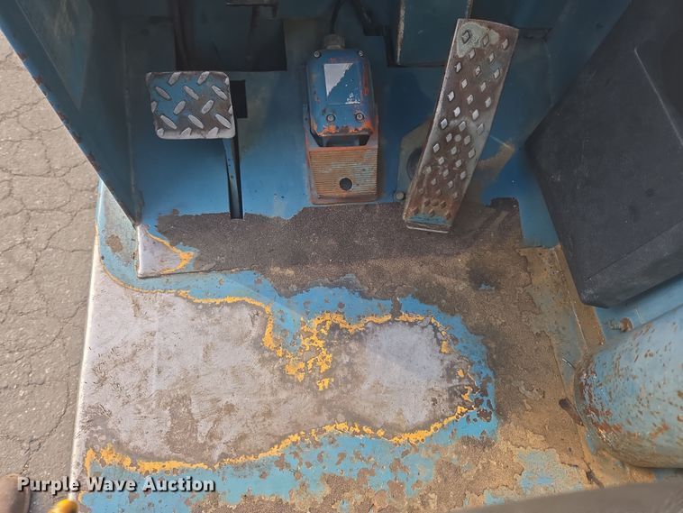 image for item ER5161 1997 Gradall 544D-10 telehandler