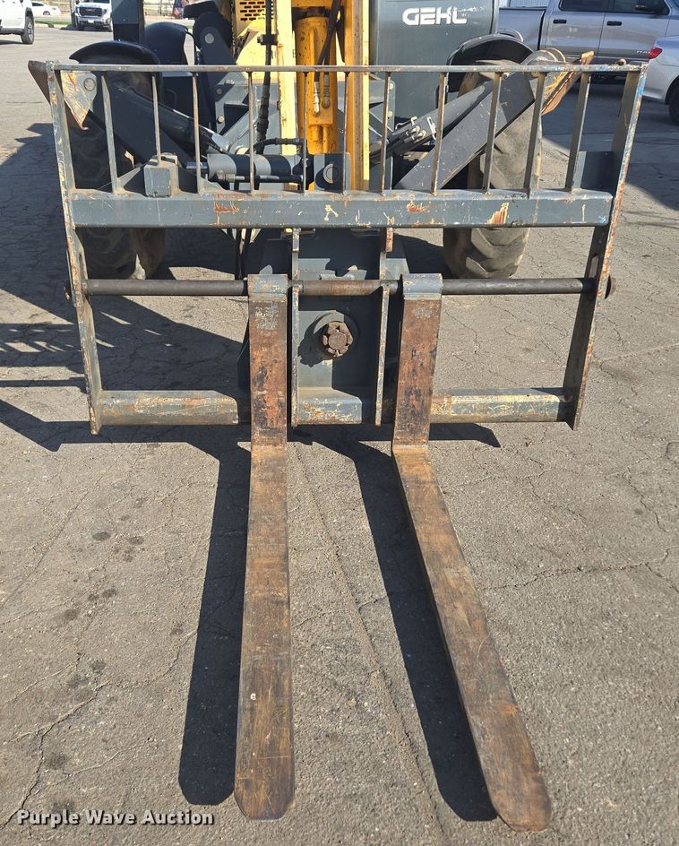 image for item ER5162 2012 Gehl RS10-55 telehandler