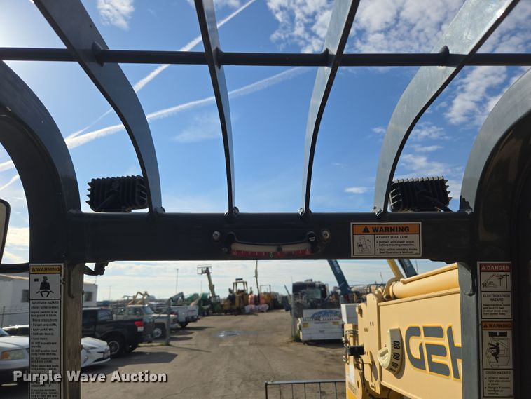 image for item ER5162 2012 Gehl RS10-55 telehandler