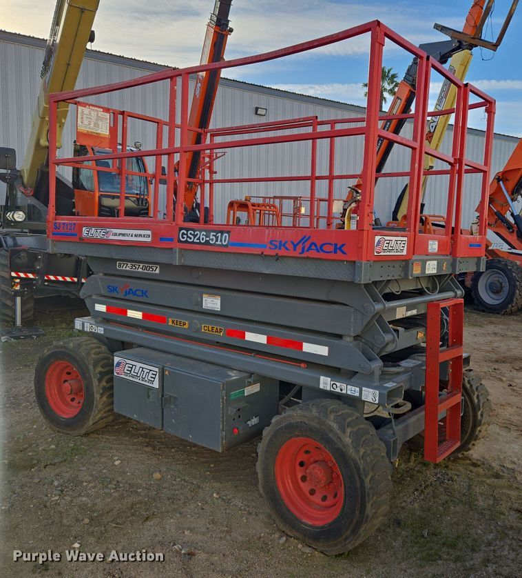 image for item ER5163 2006 Skyjack SJ7127 scissor lift