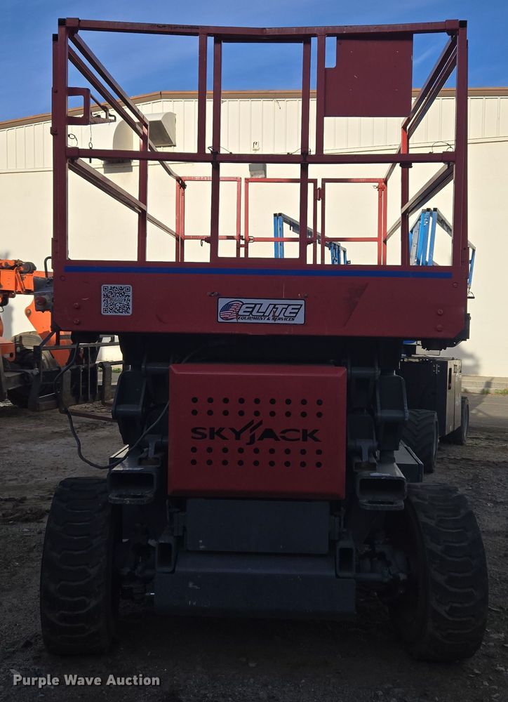 image for item ER5163 2006 Skyjack SJ7127 scissor lift