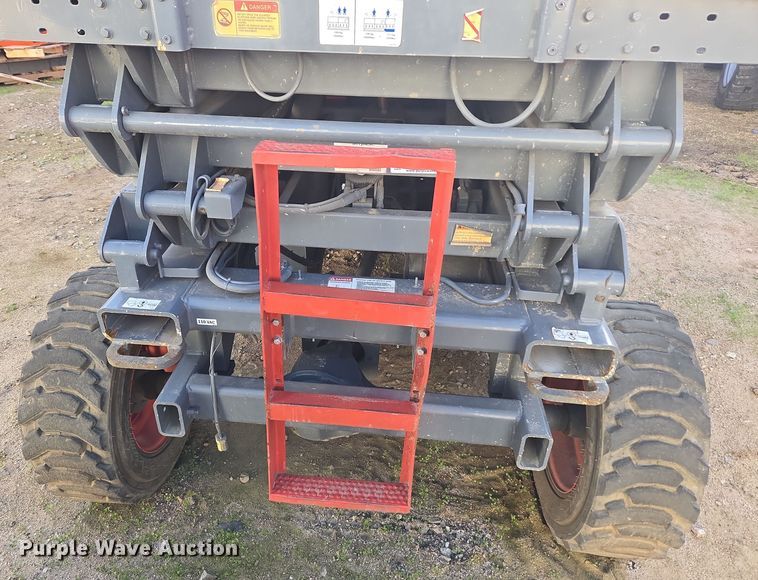 image for item ER5163 2006 Skyjack SJ7127 scissor lift