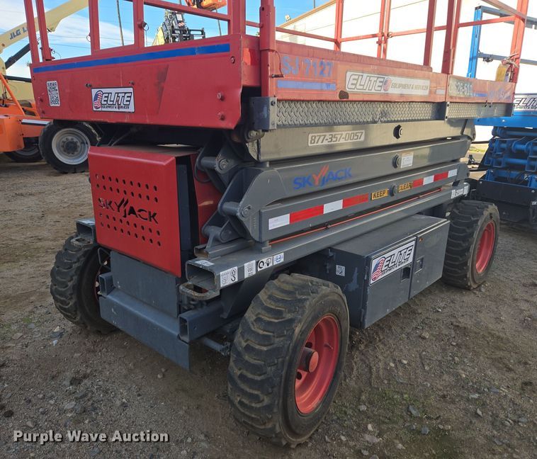image for item ER5163 2006 Skyjack SJ7127 scissor lift
