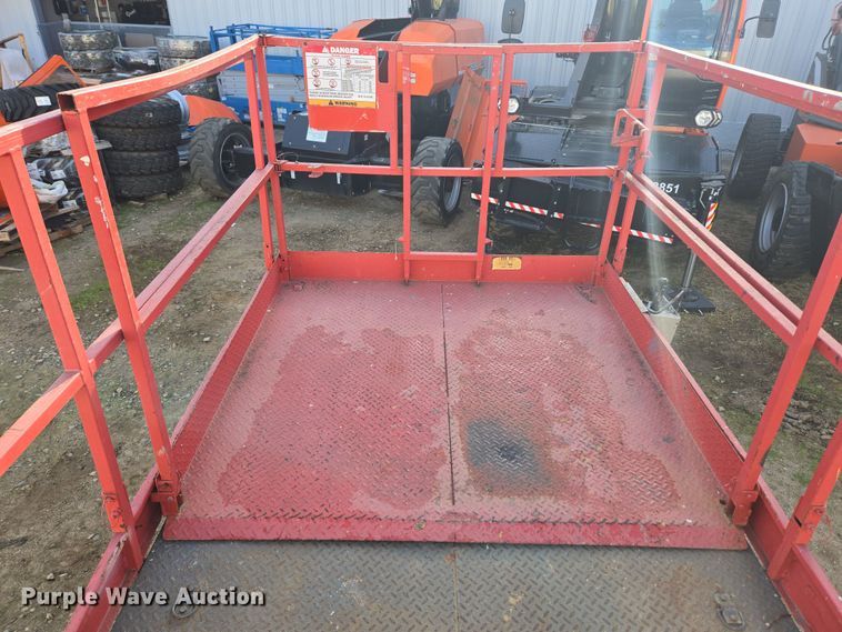 image for item ER5163 2006 Skyjack SJ7127 scissor lift