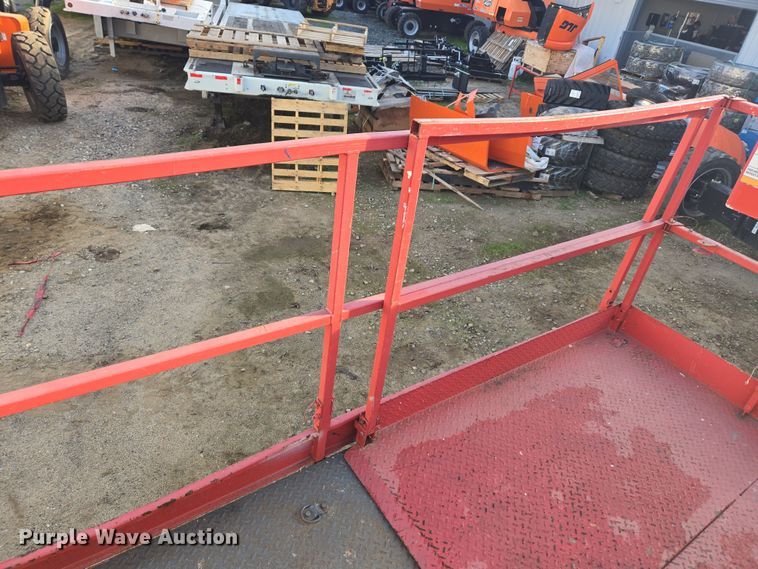 image for item ER5163 2006 Skyjack SJ7127 scissor lift