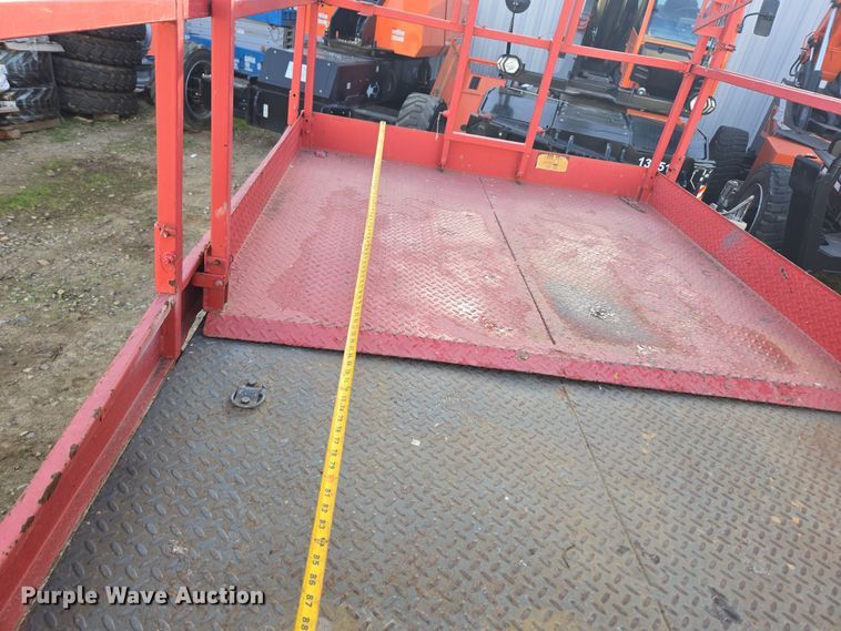 image for item ER5163 2006 Skyjack SJ7127 scissor lift